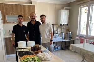 20 Temmuz 2025 Pazar sabahı düzenlemiş olduğumuz sabah kahvaltısından kareler.