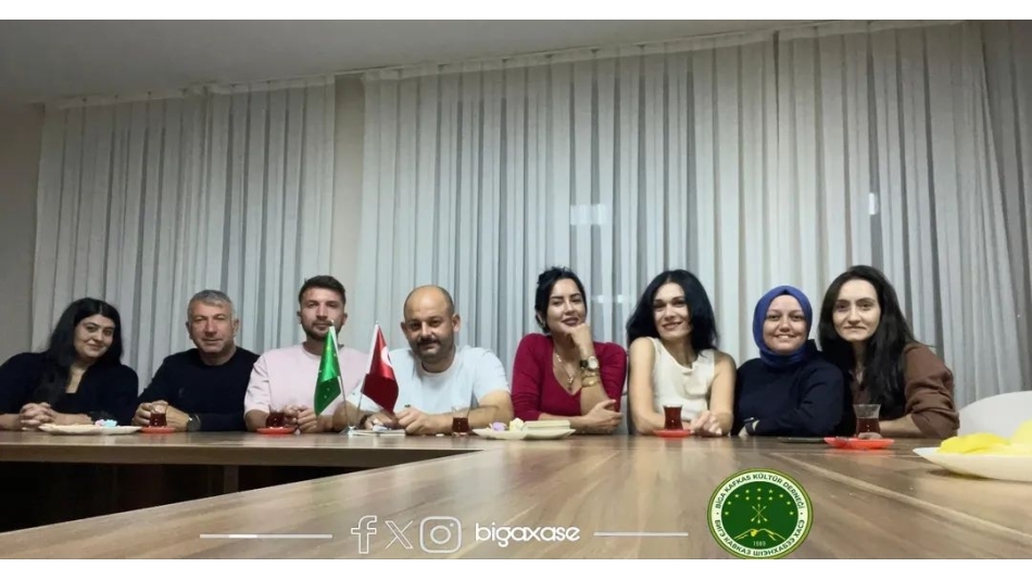 Gençlik kolları ile toplantımızı gerçekleştirdik.